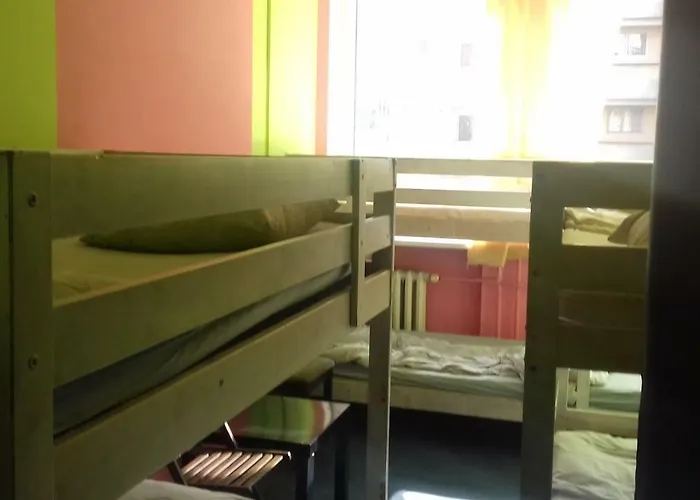 Metro Centrum Bed ワルシャワ